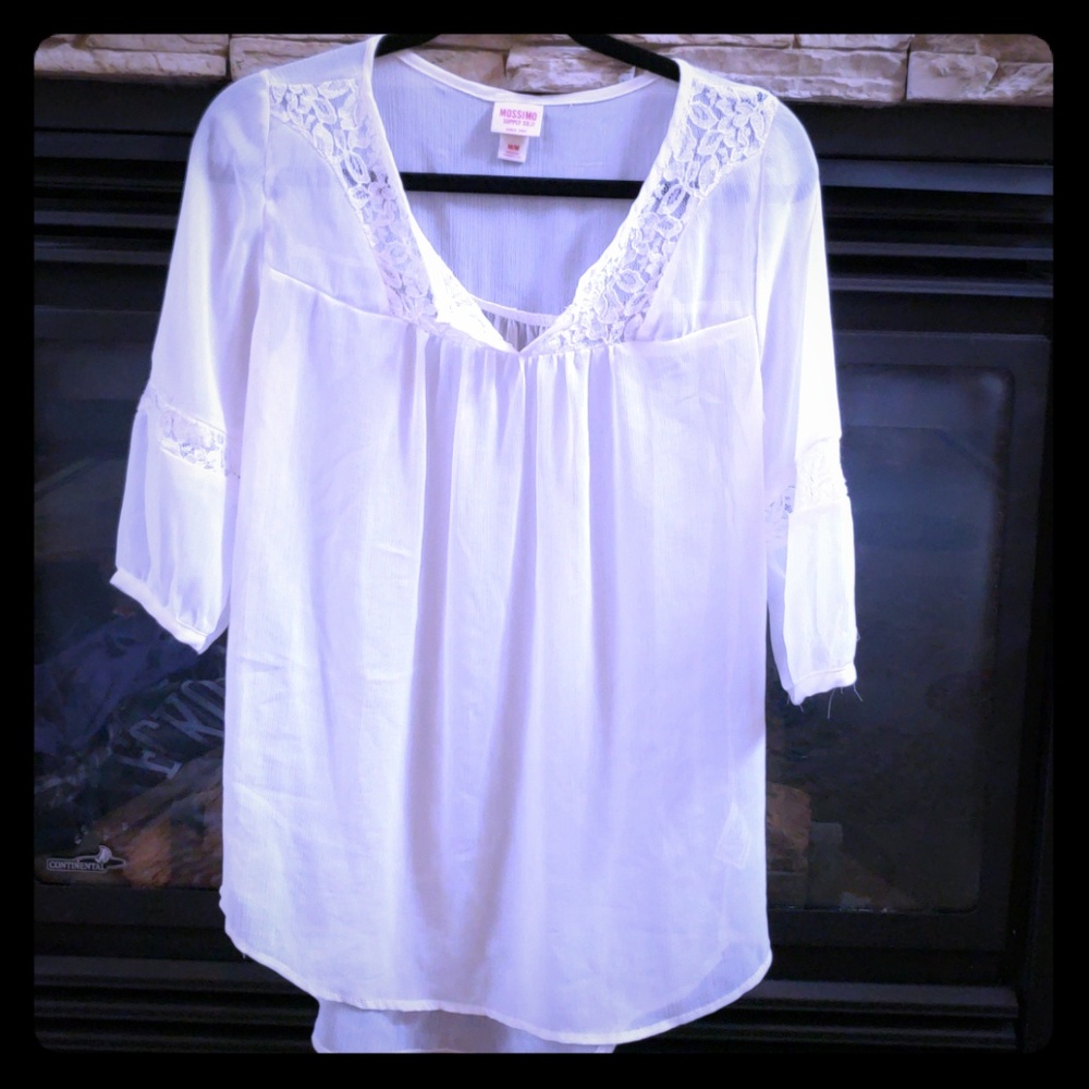 Sheer tunic with lace